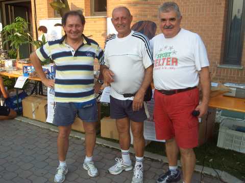 Tre grandi personaggi del podismo bresciano si sono ritrovati  a Buffalora...Serina,Volpi e Felter...