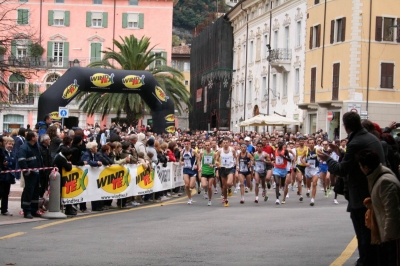 La partenza della Garda Trentino Half Marathon....
