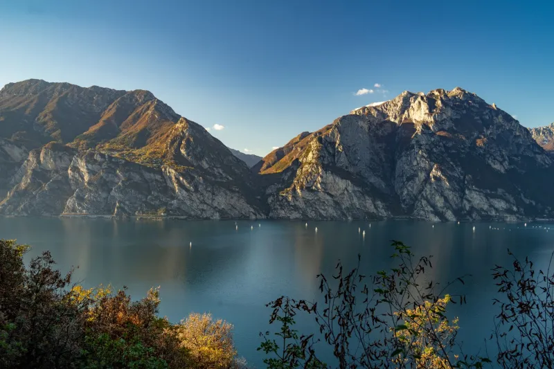 Settembre e ottobre sul Garda: vendemmia, foliage e spiagge tutte per te